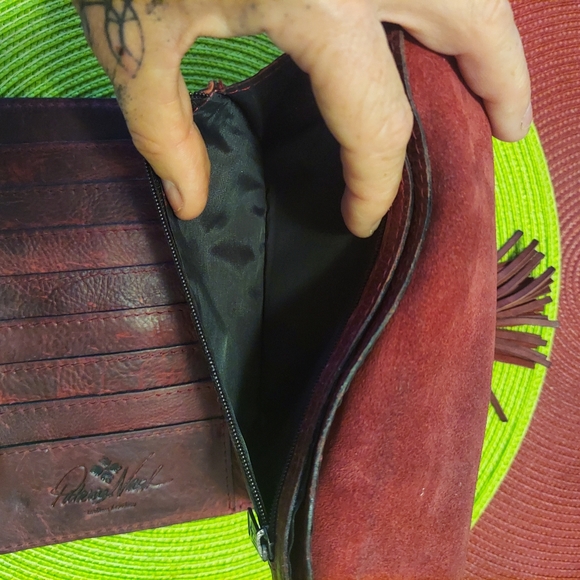 Authentic Patricia Nash Beaumont Leather Colli Clutch Wallet Burgundy - Picture 11 of 11